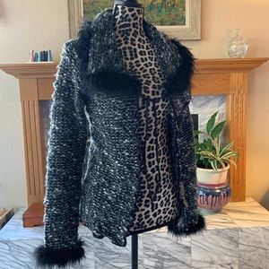La Cite gray cardigan with tie
